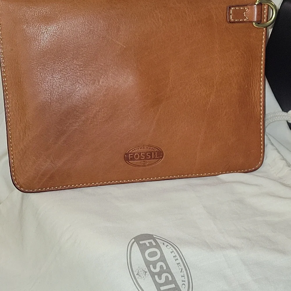 FOSSIL LEATHER BUNDLE - Picture 11 of 16